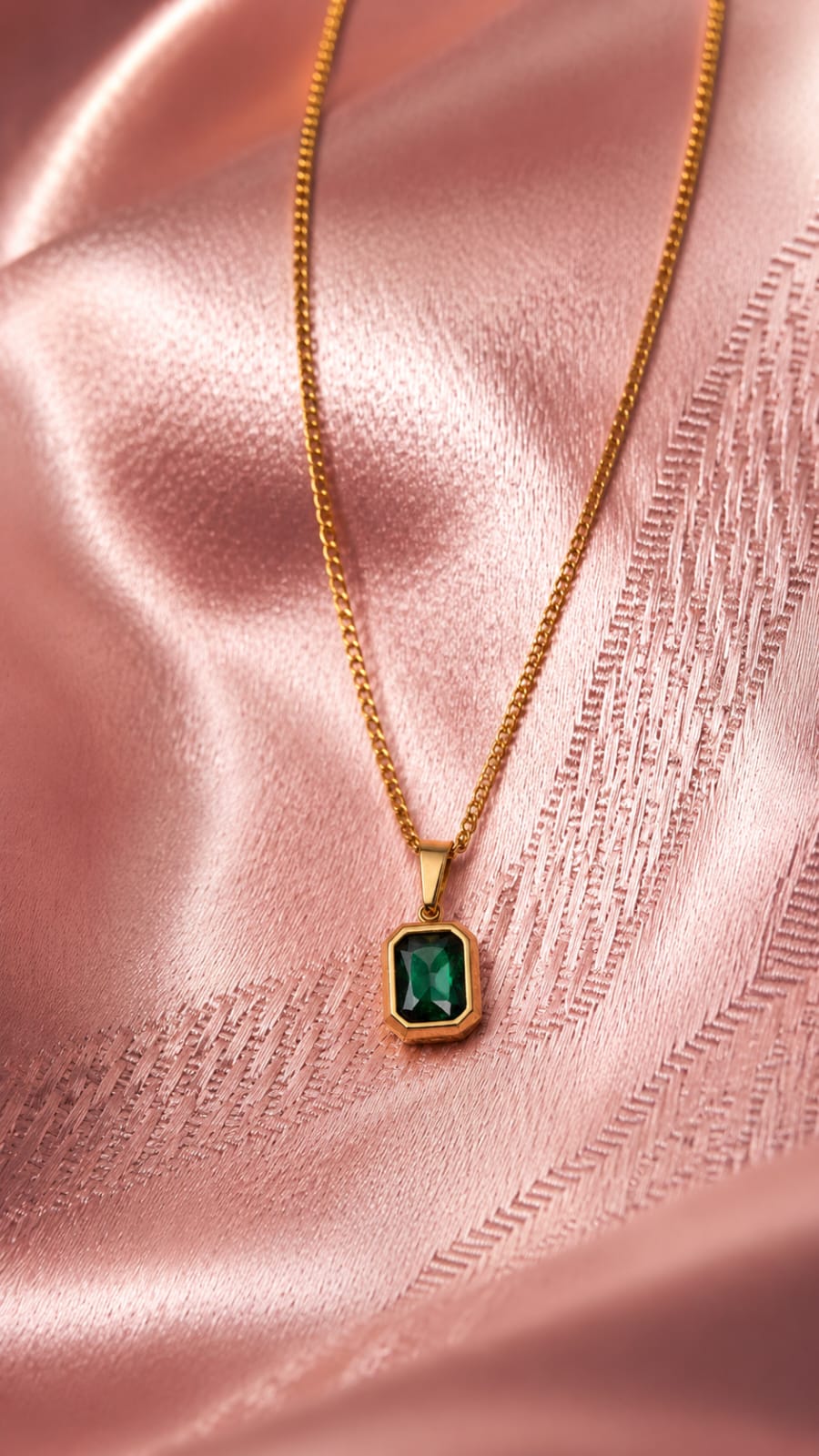 Waterproof 18K Gold PVD Plated Green Zircon Necklace - Hypoallergenic & Anti-Tarnish